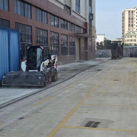 停車場(chǎng)瀝青攤鋪2